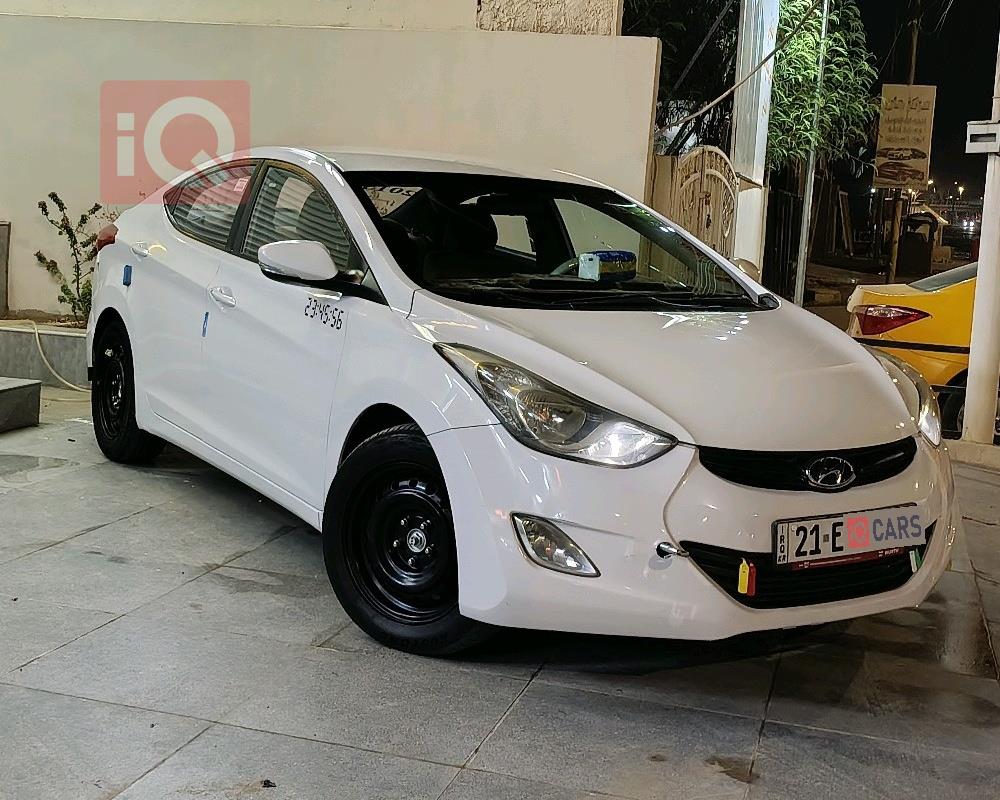 هیوندای ئەلەنترا